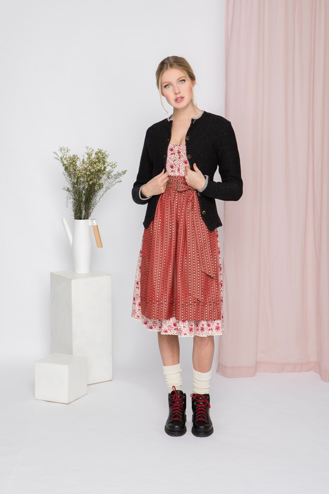 BAUMWOLL - TRADITIONSDIRNDL ROT - JAN&INA Trachten