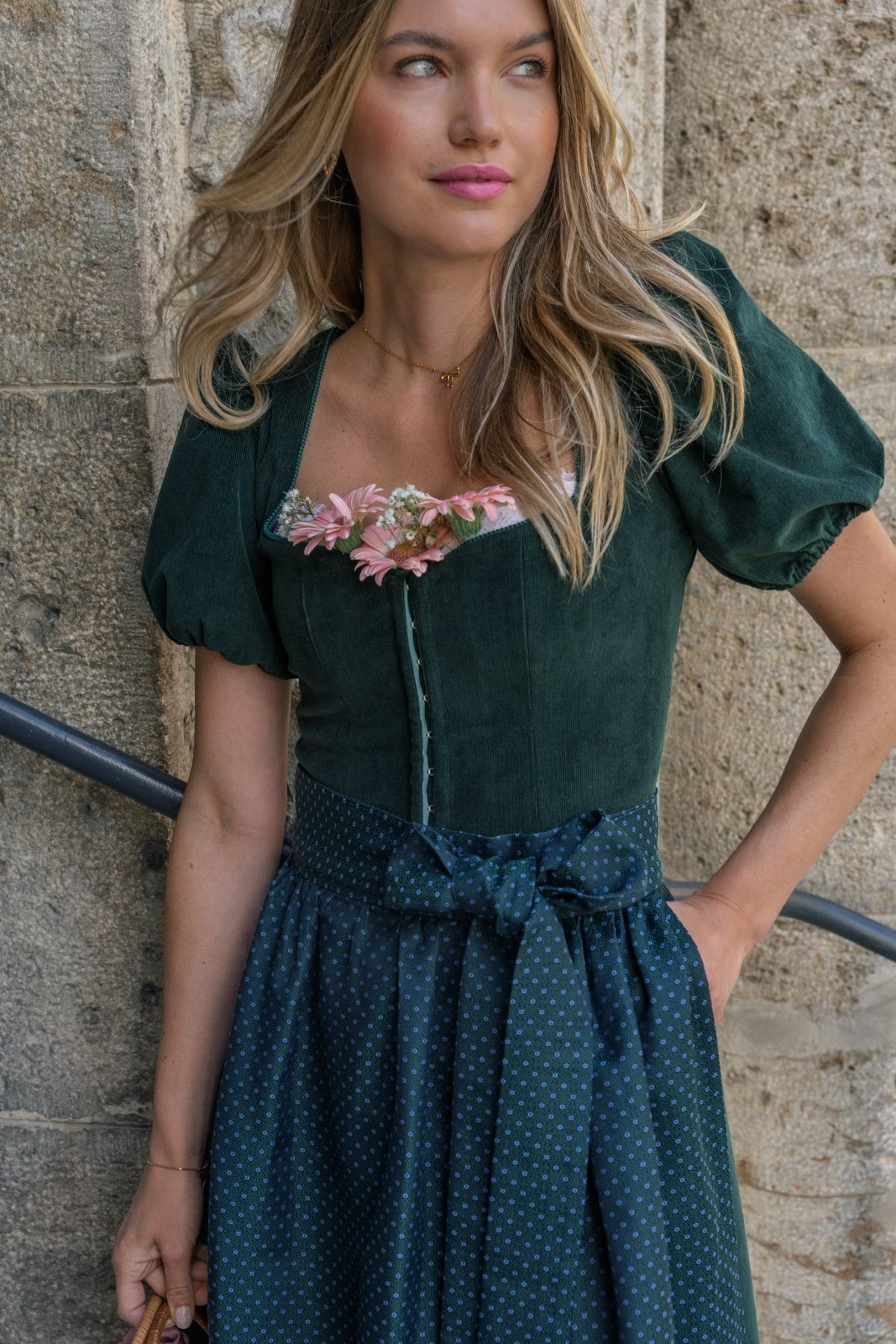 CORD DIRNDL FLARE FLOWERS TANNENGRÜN/ BLAU - JAN&INA Trachten