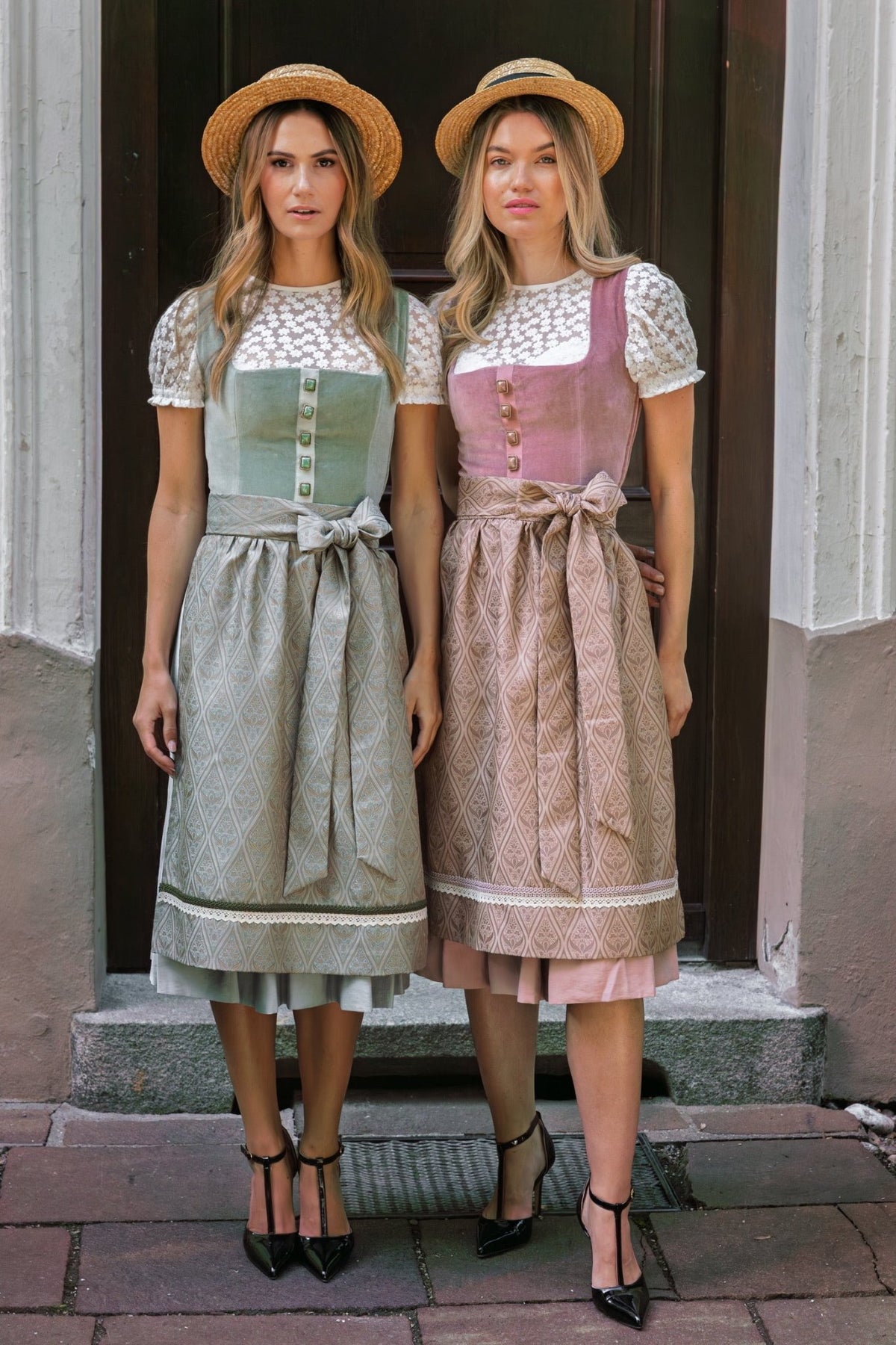 SAMT - JACQUARD DIRNDL PAISLEY BOUQUET ALTROSE - JAN&INA Trachten