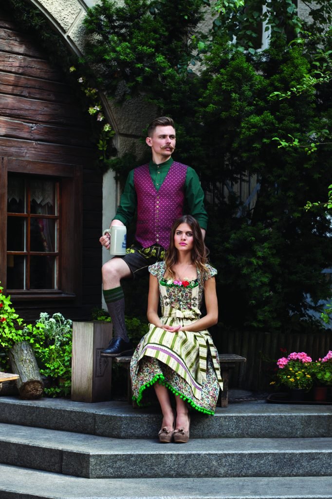 DIRNDL VINTAGE GOBELIN BEIGE/GRASGRÜN - JAN&INA Trachten