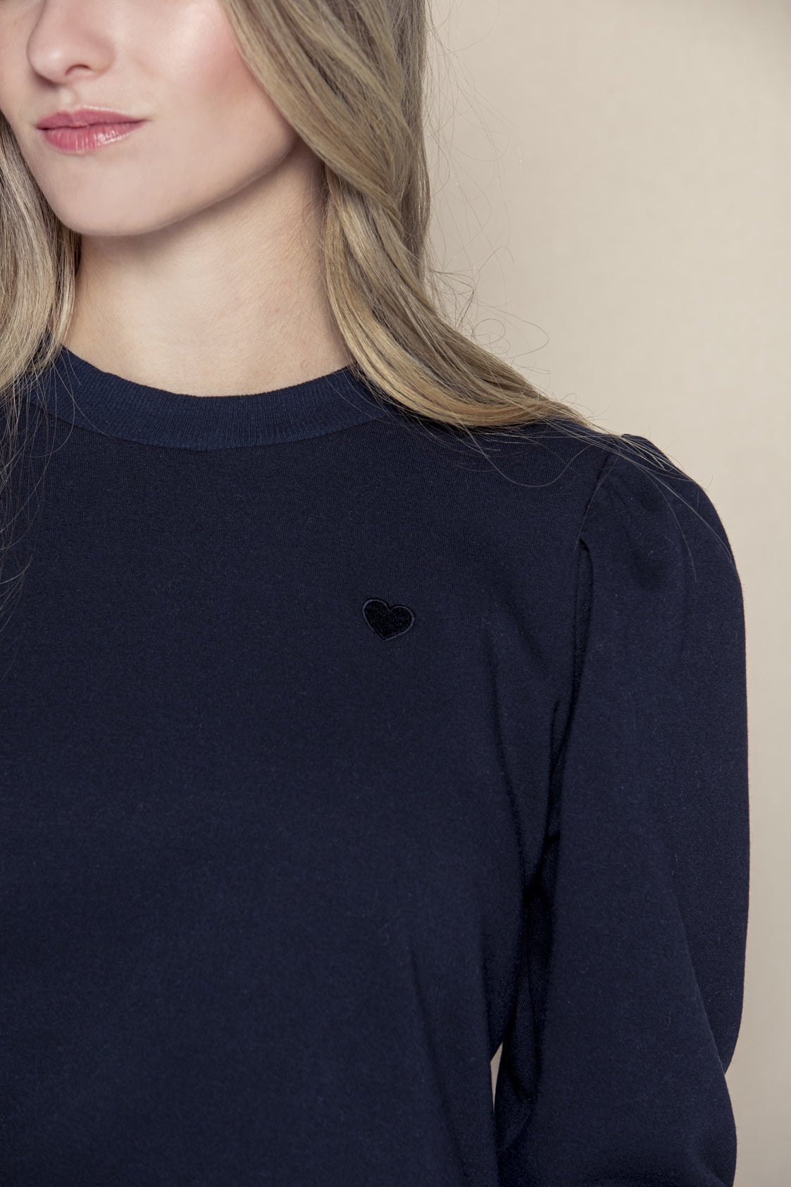 HEART SWEATER NAVY - JAN&INA Trachten