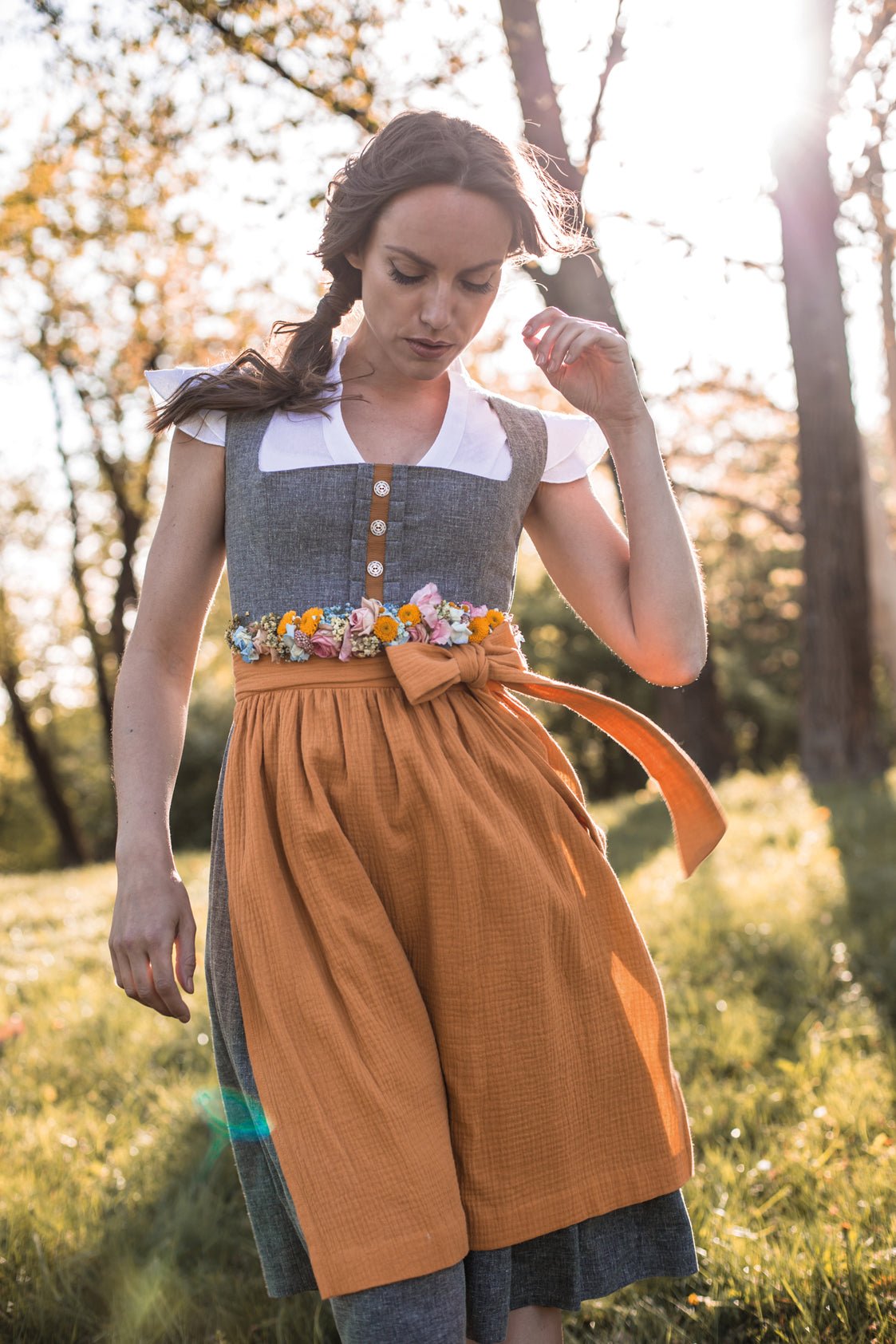 LEINEN DIRNDL TRADITIONAL GREY MELANGE/ SENF - JAN&INA Trachten