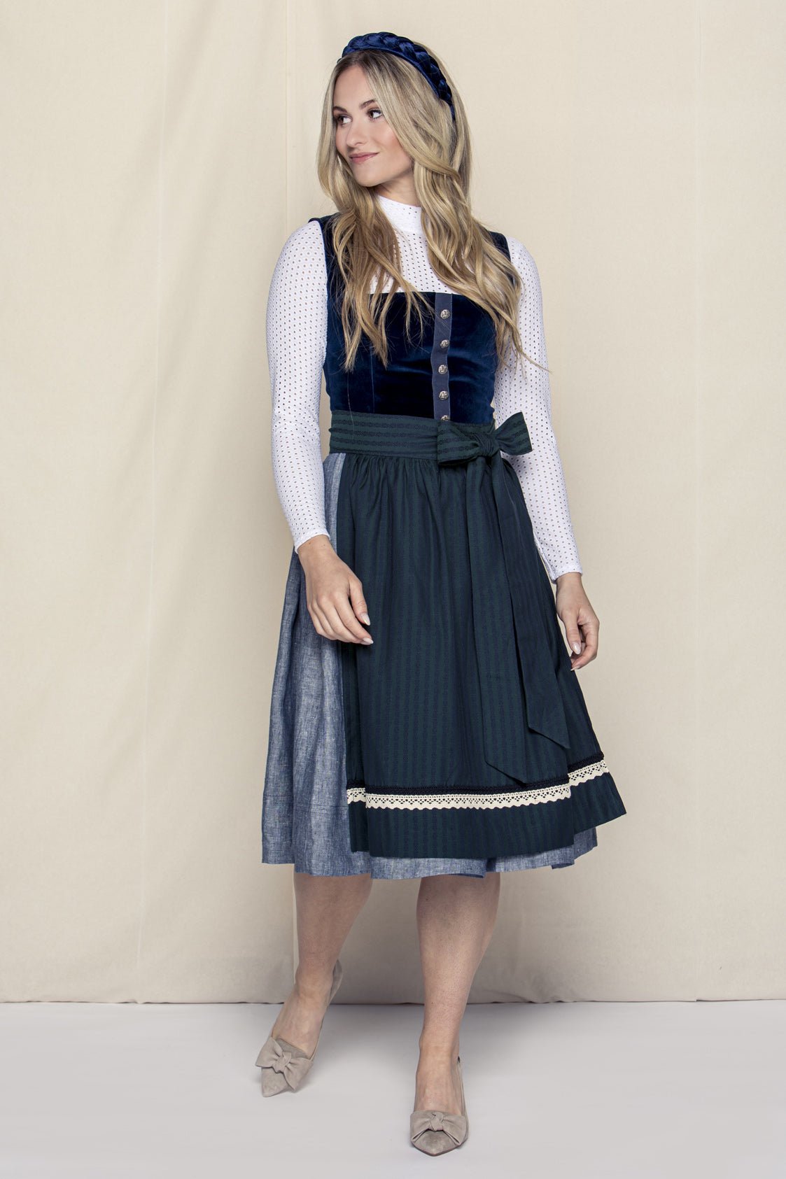 DIRNDLBLUSE STRETCH EYELET LOVE LANGARM WEISS - JAN&INA Trachten