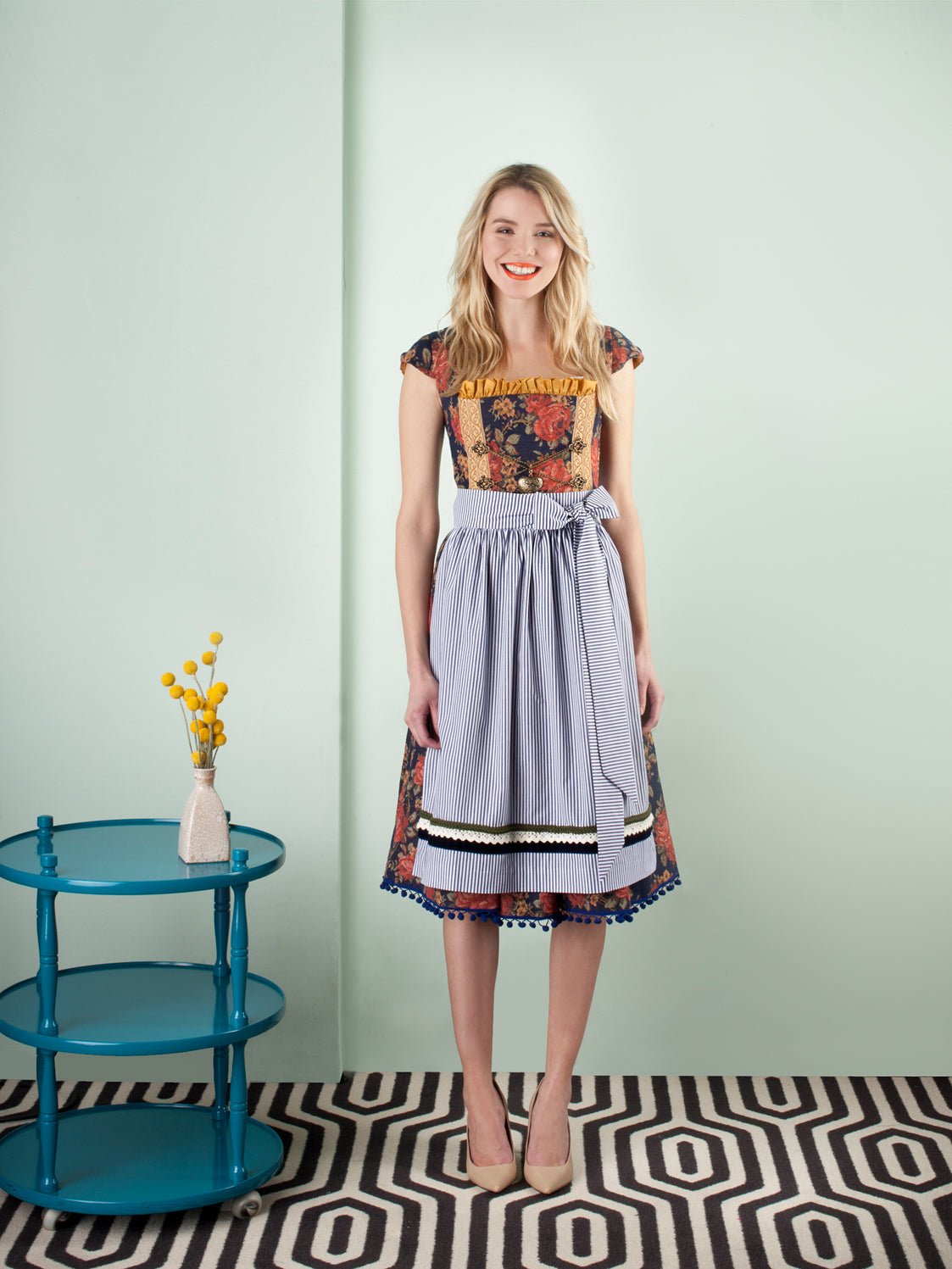 DIRNDL VINTAGE GOBELIN NAVY/ GOLD - JAN&INA Trachten