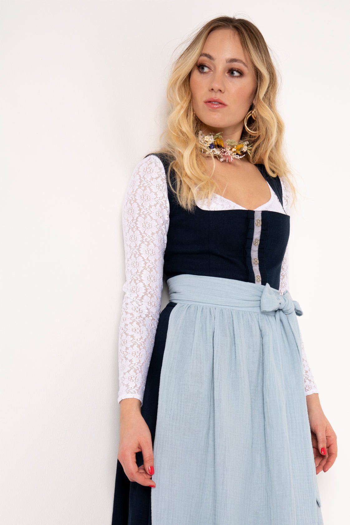 DIRNDLBLUSE STRETCH VINTAGE SPITZE FLOWERS LANGARM - JAN&INA Trachten