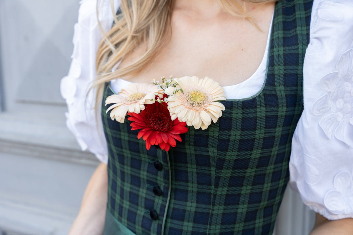 KARO DIRNDL TARTAN LOVE DUNKELBLAU/ TANNENGRÜN - JAN&INA Trachten