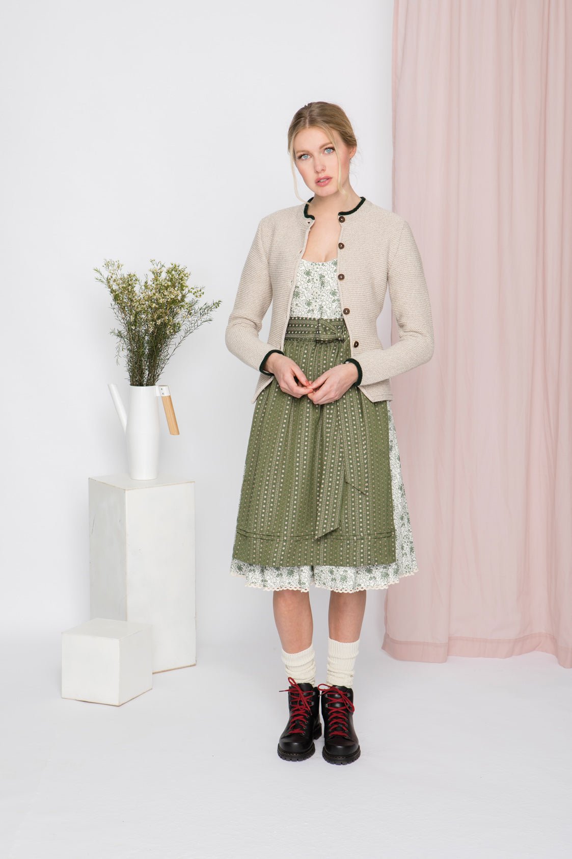 BAUMWOLL - TRADITIONSDIRNDL GRÜN - JAN&INA Trachten