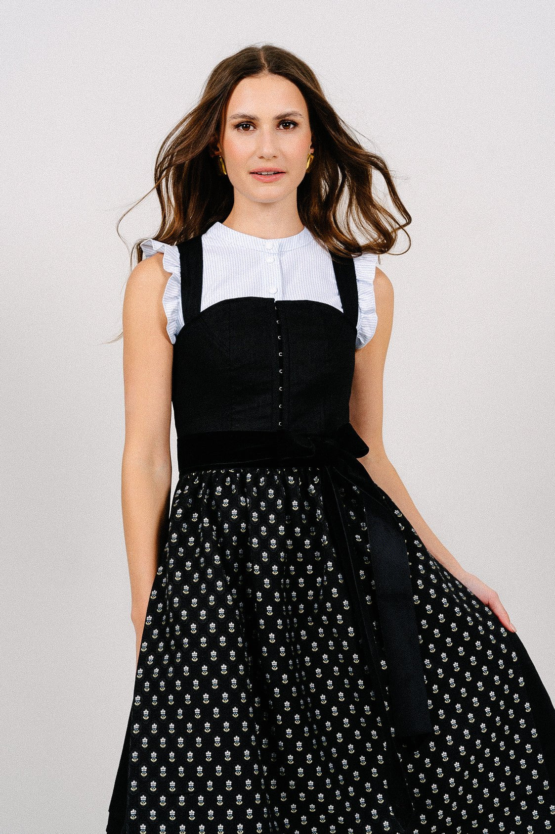 LEINEN DIRNDL MONACO SCHWARZ - JAN&INA Trachten