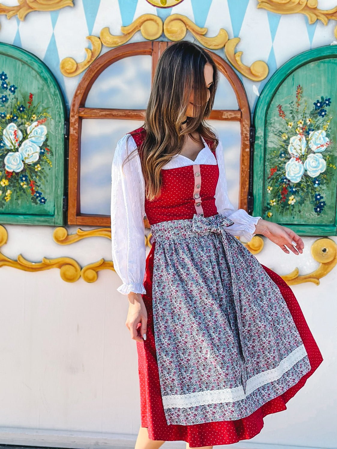 BW DIRNDL VINTAGE FLOWERS BLUTROT - JAN&INA Trachten
