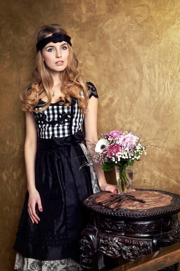DIRNDL COCO MADEMOISELLE SCHWARZ/WEISS - JAN&INA Trachten