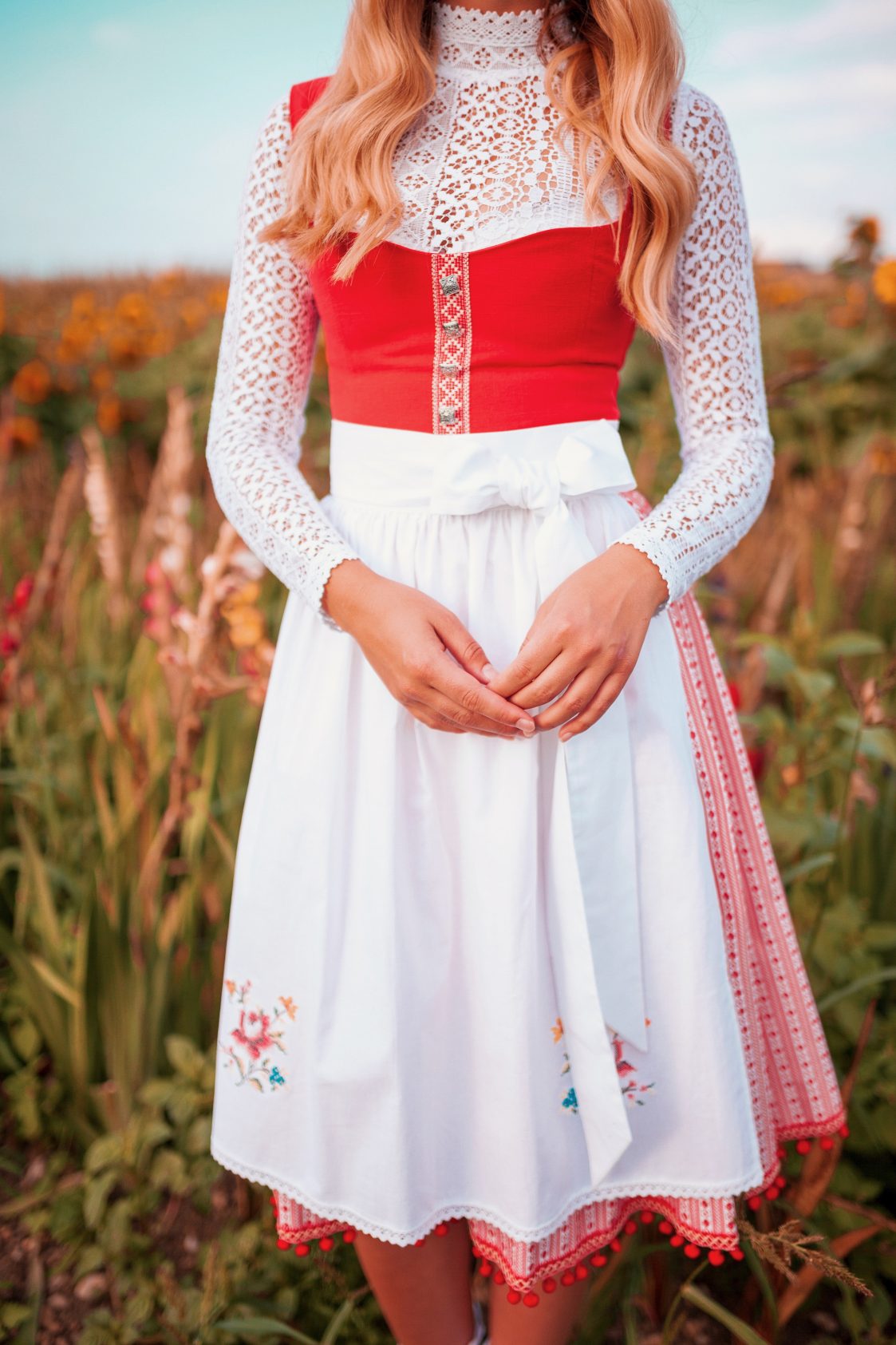 LEINEN DIRNDL MIDSUMMER ROT/ WEISS - JAN&INA Trachten