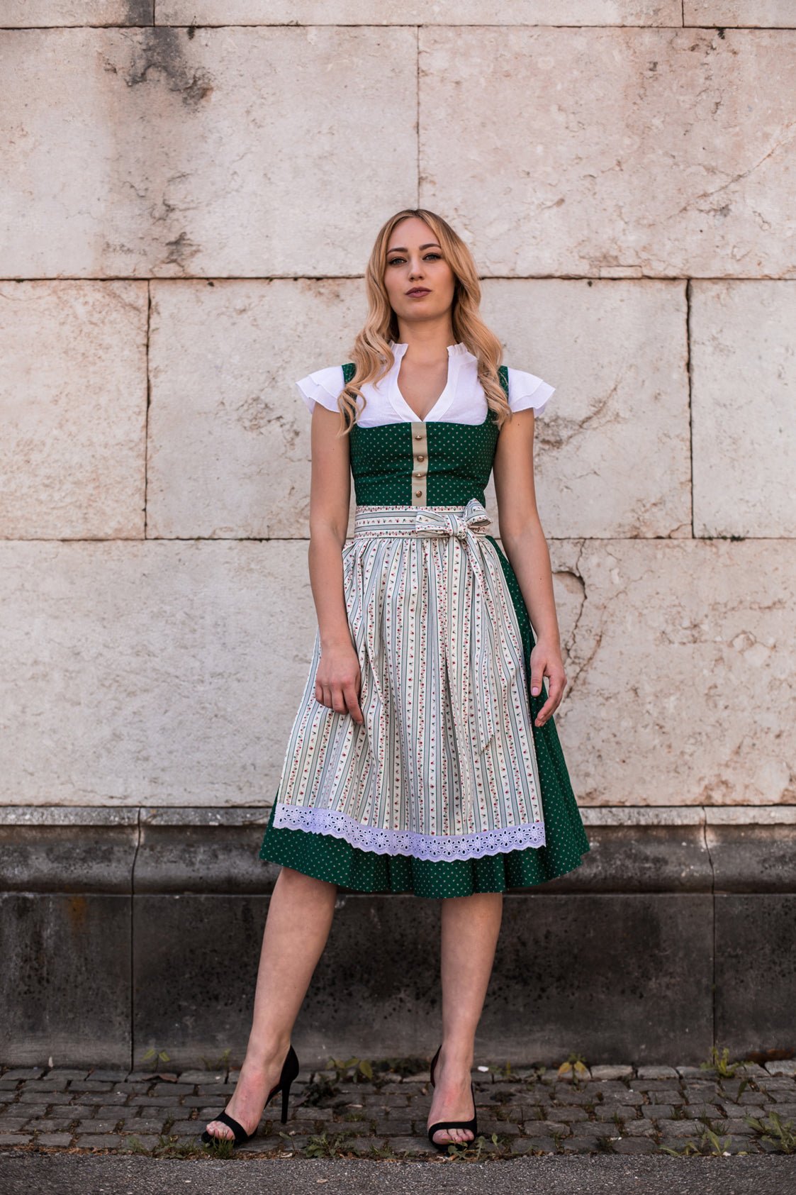 BW DIRNDL VINTAGE FLOWERS MOOSGRÜN - JAN&INA Trachten