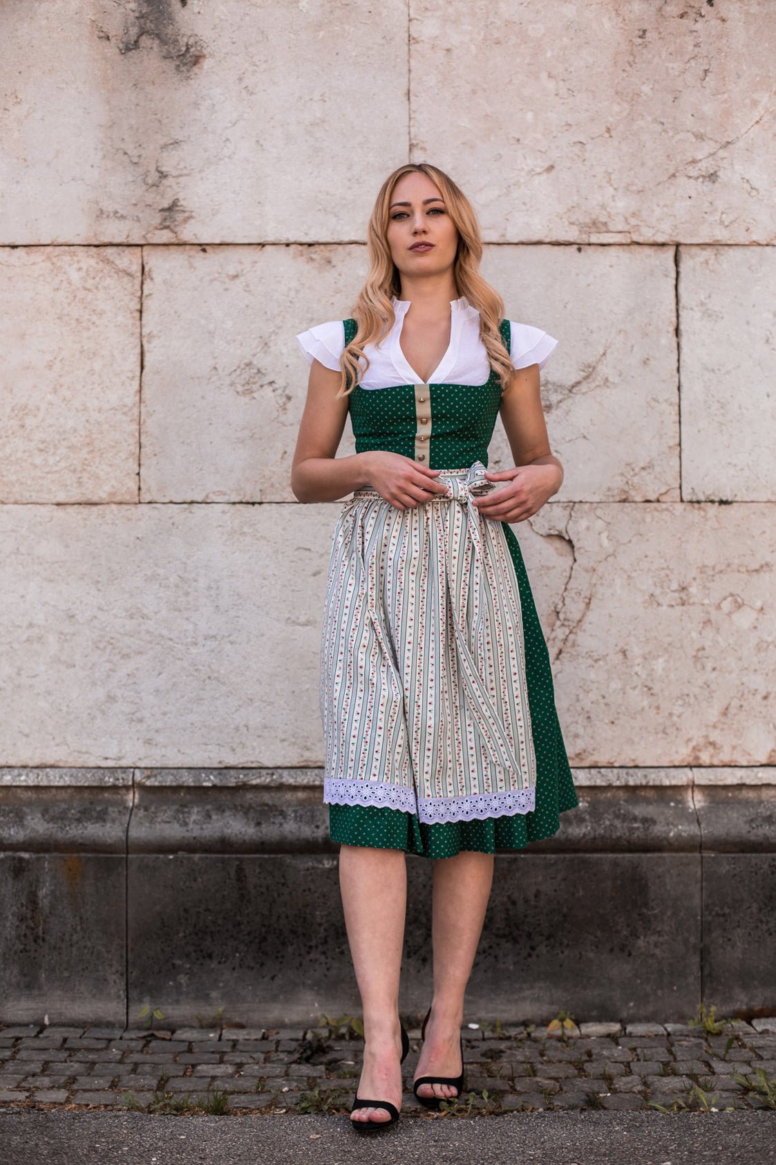 BW DIRNDL VINTAGE FLOWERS MOOSGRÜN - JAN&INA Trachten