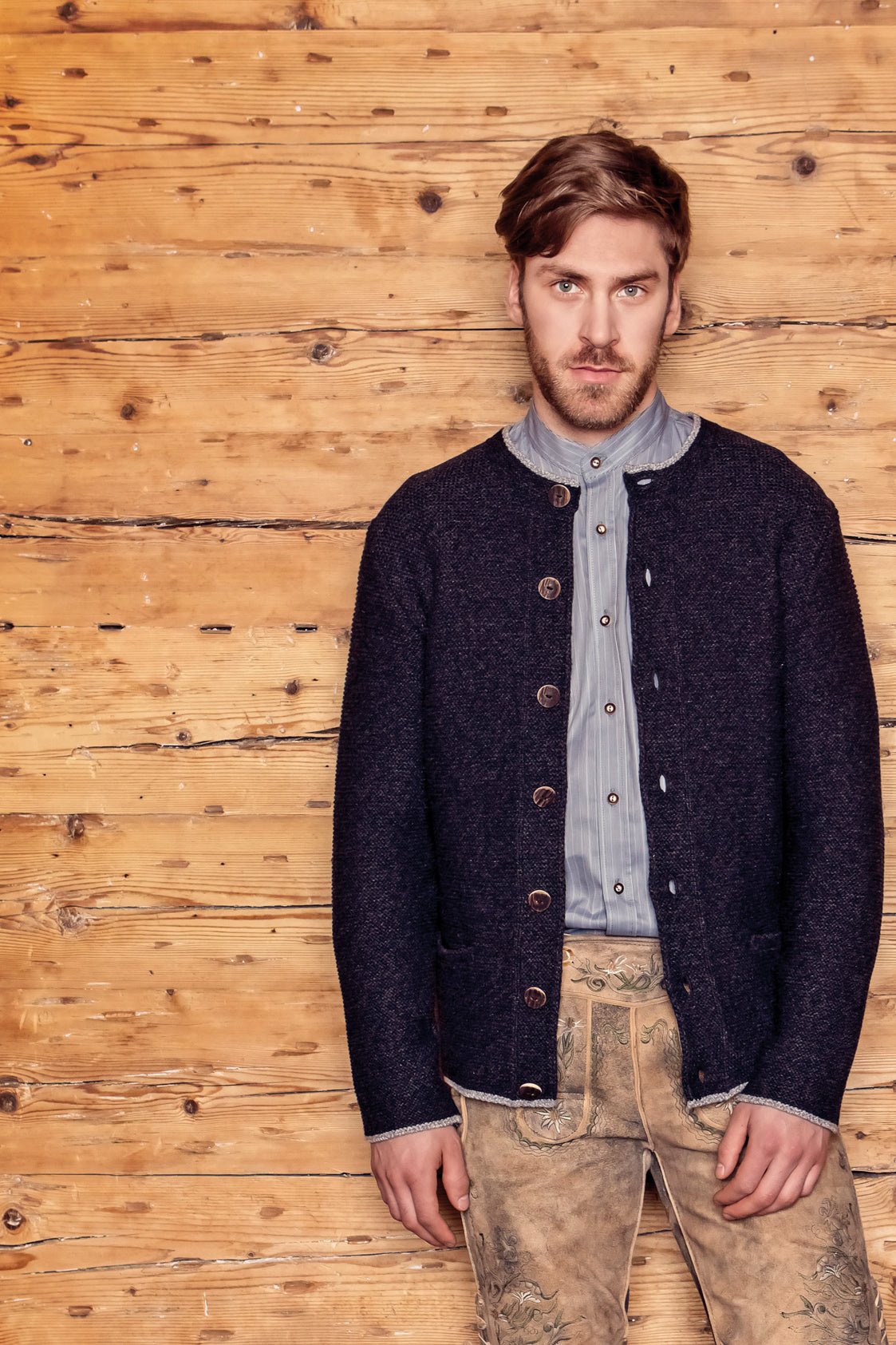 STRICKJACKE PETER MIT STEHKRAGEN ANTHRAZIT/ GRAU - JAN&INA Trachten